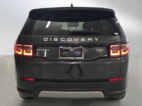 Used 2023 Land Rover Discovery Sport SE image 6