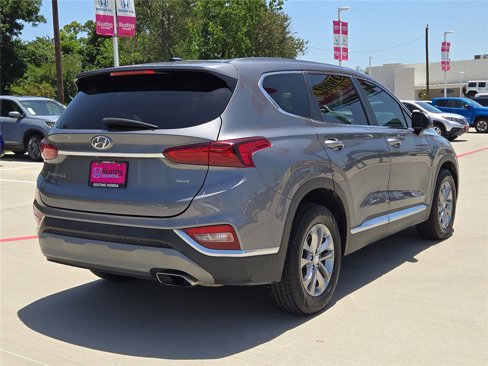 Used 2019 Hyundai Santa Fe SE image 5