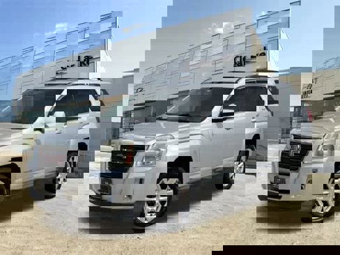 Used 2014 GMC Terrain SLE image 1