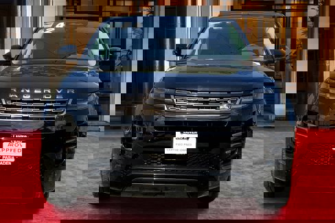 Used 2024 Land Rover Range Rover Evoque Dynamic SE image 3