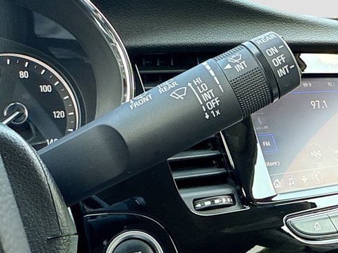 Certified 2022 Buick Encore Preferred w/ Safety Package image 34