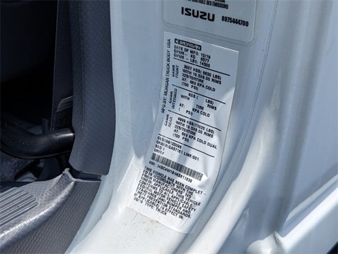 Used 2019 Isuzu NPR image 20