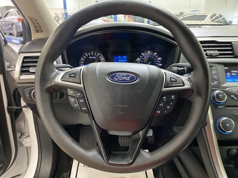 Used 2018 Ford Fusion S image 20