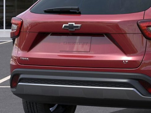New 2025 Chevrolet Trax LT w/ Driver Confidence Package image 14