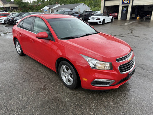 Used 2016 Chevrolet Cruze LT w/ Technology Package image 6