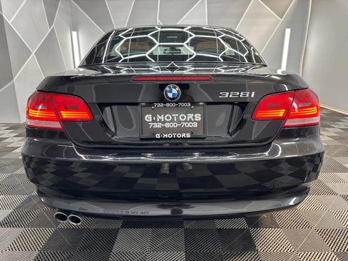 Used 2009 BMW 328i Convertible image 12