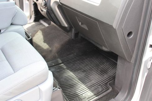 Used 2014 Ford F150 XLT w/ XLT Chrome Package image 21