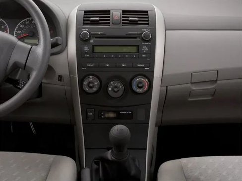 Used 2010 Toyota Corolla LE image 10