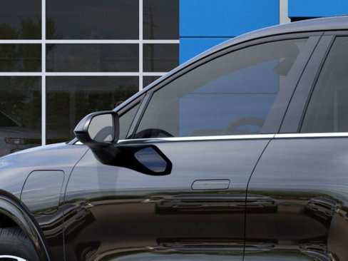 New 2025 Chevrolet Equinox EV LT image 13