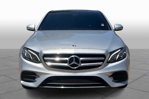 Used 2020 Mercedes-Benz E 350 Sedan image 3
