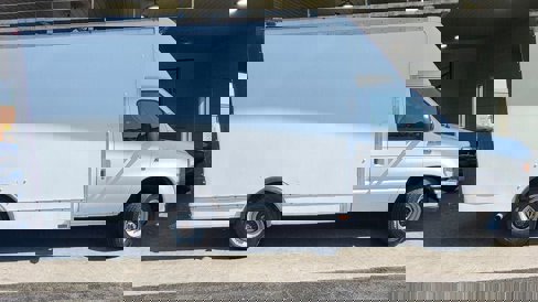 Used 2011 Ford E-350 and Econoline 350 Super Duty image 5