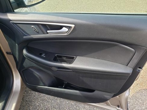 Used 2020 Ford Edge SEL w/ Convenience Package image 21