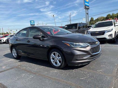 Used 2017 Chevrolet Cruze LT w/ Convenience Package image 5