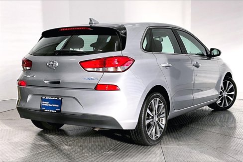Certified 2020 Hyundai Elantra GT image 2
