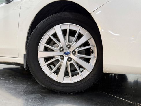 Used 2017 Subaru Impreza 2.0i Premium image 10