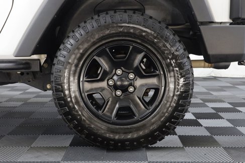 Used 2017 Jeep Wrangler Sport w/ Connectivity Group image 21