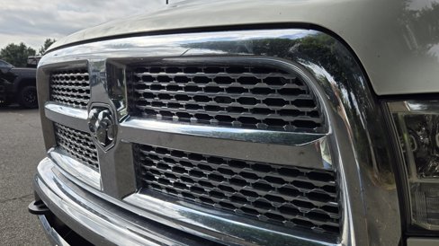 Used 2018 RAM 3500 Laramie image 8