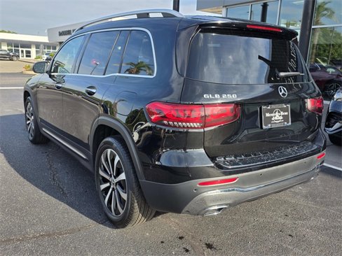 Certified 2022 Mercedes-Benz GLB 250 image 8
