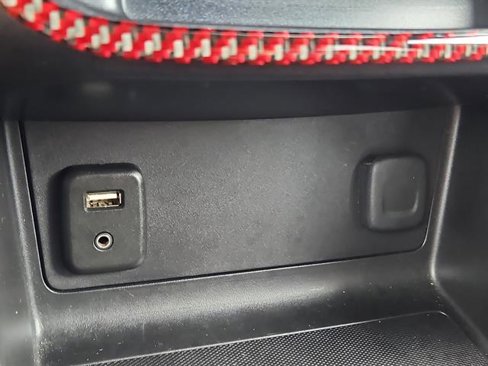 Used 2017 GMC Canyon SLE image 10