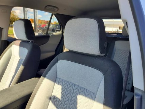 Used 2023 Chevrolet Equinox LT image 10