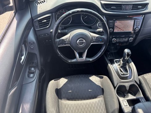 Used 2020 Nissan Rogue SV w/ Premium Package image 15