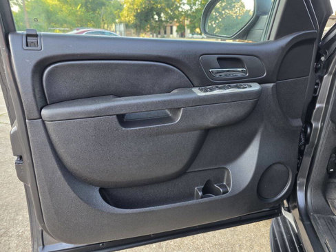 Used 2010 Chevrolet Tahoe LS image 24