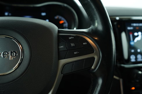 Used 2019 Jeep Grand Cherokee Limited w/ Luxury Group II image 25