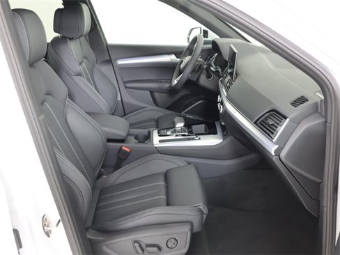 Used 2025 Audi Q5 2.0T Premium Plus image 13
