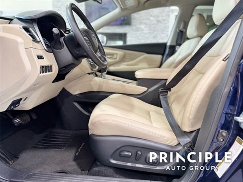 Used 2023 Nissan Murano SV image 17