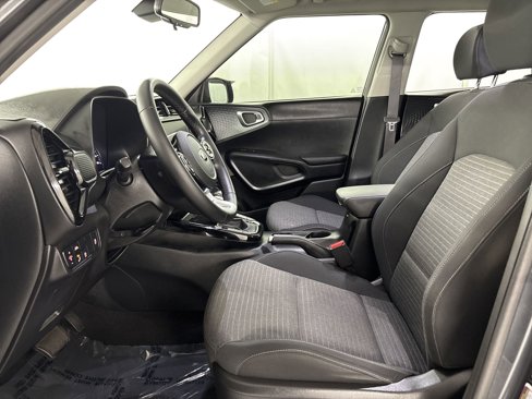 Used 2021 Kia Soul EX image 5
