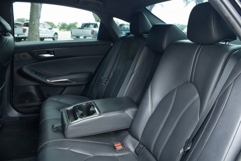 Used 2020 Toyota Avalon XLE image 23