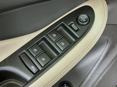 Used 2020 Buick Envision FWD image 19