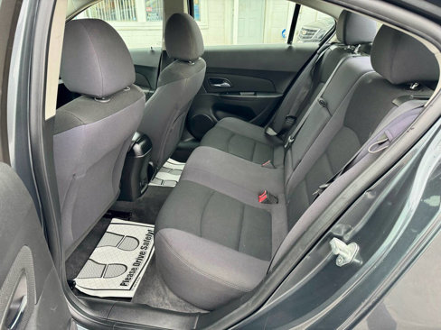 Used 2013 Chevrolet Cruze LT image 11