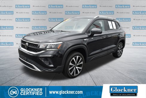 Used 2024 Volkswagen Taos SE image 1