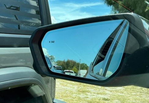 Used 2019 GMC Terrain Denali w/ Advanced Safety Package image 33