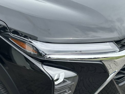 Certified 2024 Chevrolet Trax LT w/ Driver Confidence Package image 9
