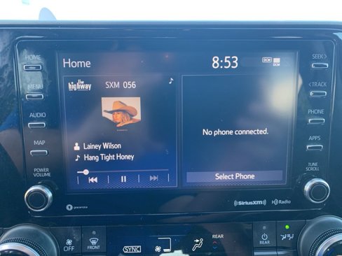 Used 2022 Toyota Highlander XLE image 23