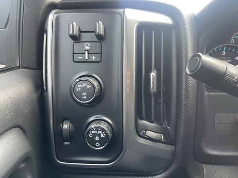 Used 2017 Chevrolet Silverado 1500 LT w/ Rally 2 Edition image 34