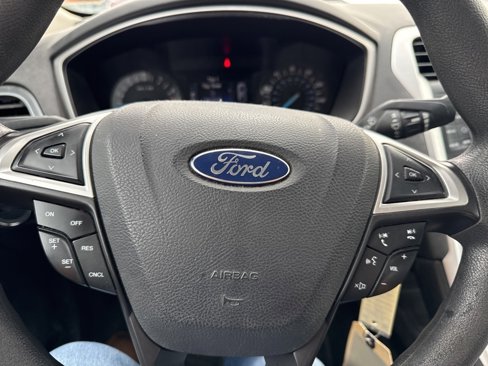 Used 2013 Ford Fusion SE image 8