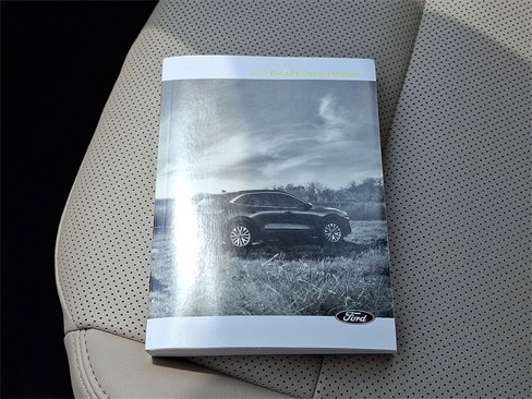 Used 2022 Ford Escape SEL image 25