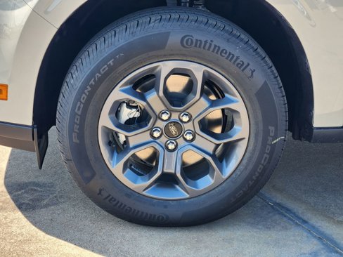 New 2025 Ford Maverick XLT image 8