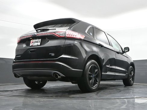 Used 2017 Ford Edge SEL w/ Equipment Group 201A image 38