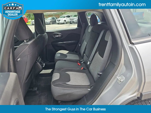 Used 2014 Jeep Cherokee Sport image 29
