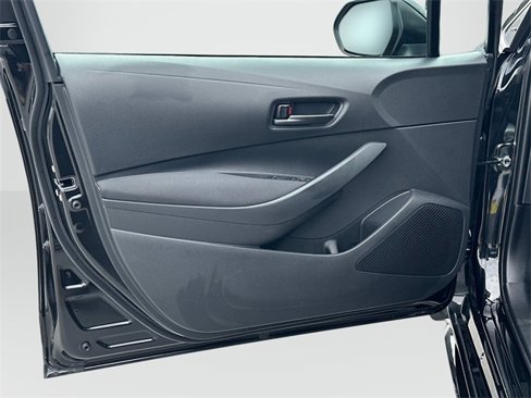 Used 2022 Toyota Corolla LE image 14