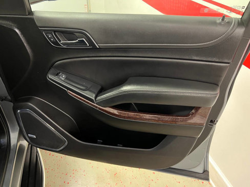 Used 2019 GMC Yukon SLT w/ Premium Edition image 29