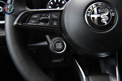 New 2025 Alfa Romeo Tonale image 15