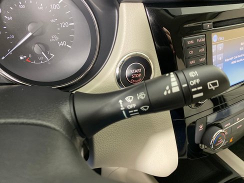 Used 2017 Nissan Rogue Sport SV w/ SV Premium Package image 15