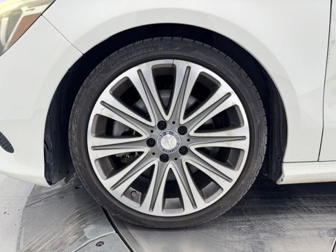 Used 2017 Mercedes-Benz CLA 250 image 10
