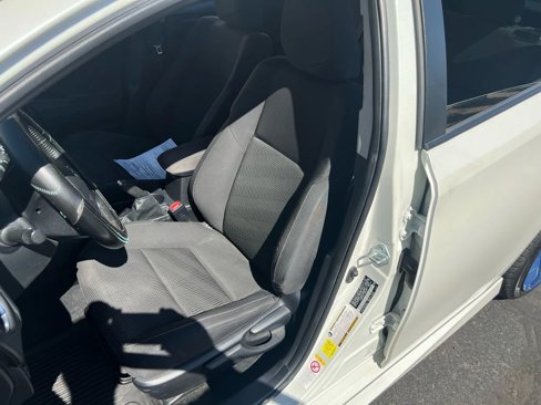 Used 2017 Toyota Corolla iM image 10