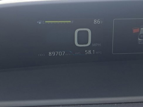 Used 2017 Toyota Prius Four image 26